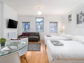 Soho & Covent Garden Apartment, Sleeps 3 photo 1