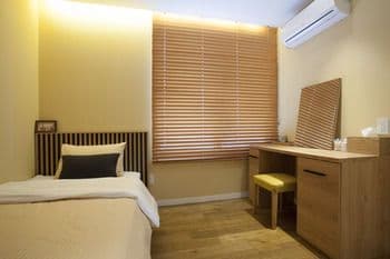 Puzzlestay House