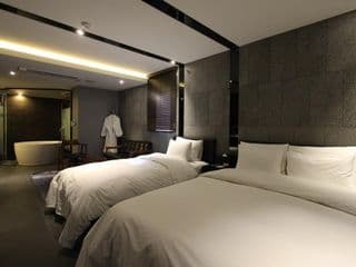 Premier Hotel XYM photo 2