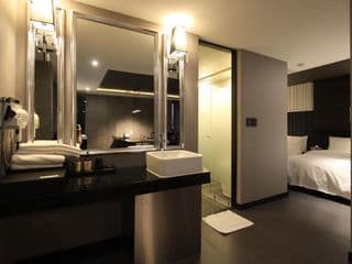 Premier Hotel XYM photo 3