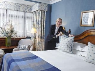 The Capital Hotel, Apartments & Townhouse photo 2