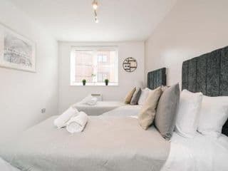Beautiful Apartments with Free Parking and Wifi in the Heart of Jeellery Quarter photo 4
