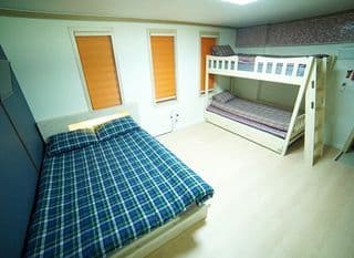 YOLO Guesthouse photo 1