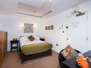 The Pods at Nell Gwynn photo 1