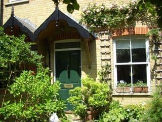 Old Station Gardens, SW London photo 1