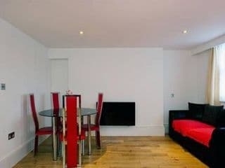 Capital Host Baker Street photo 3