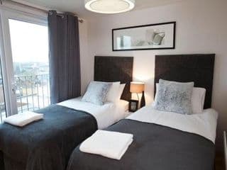 Watford Centre - Luxury Penthouse photo 3