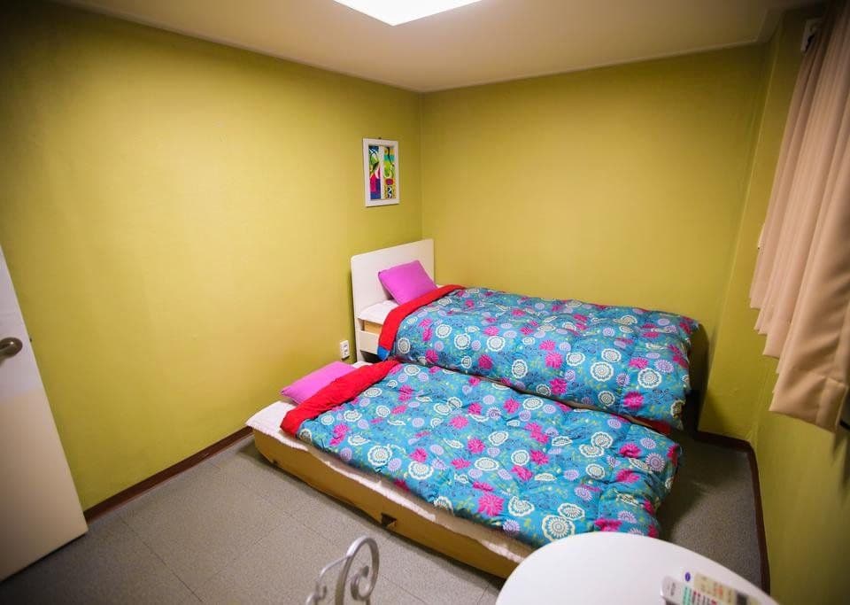 Kimchee Seoul Station Guesthouse