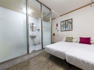 Hostel Metro photo 1
