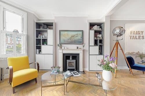 Veeve - Clapham Fairytale