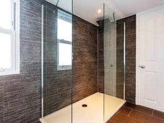Veeve - Clapham Fairytale photo 2