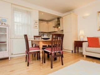 Bright 2 Bedroom Flat in Central London photo 4