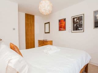 Stylish 1 Bedroom Flat in Vauxhall photo 3