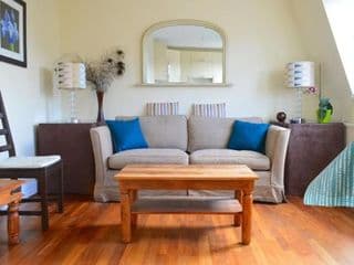 Lovely Top Floor Flat in Leafy Fulham photo 1