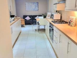 Urban Stay Oxford Gardens Apartments photo 4
