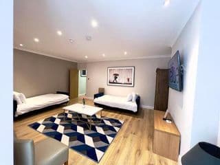 Luxury Two Bedroom Apartment in Westminster photo 3