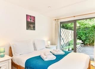 Super Smart 2BD Flat Camberwell - Denmark Hill photo 3