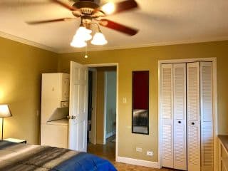 Downtown Condo with a View Sleeps 4 5D photo 1