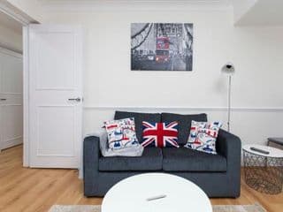 ItalianFlat - Warwick photo 2