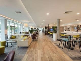 Hampton by Hilton London Stansted Airport photo 3