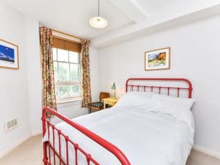 New Super 2 Bed Flat Bethnal Green London Zone 2! photo 1
