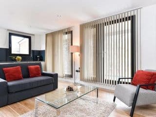 Central Apartments photo 2