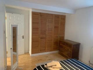 Cozy 1 Bedroom Basement Flat photo 2