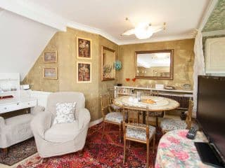 ItalianFlat - Oakley photo 4