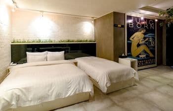 HOTEL LEXY
