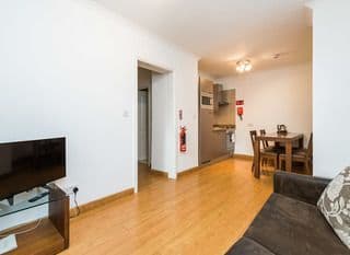 Kensington Apartments photo 2