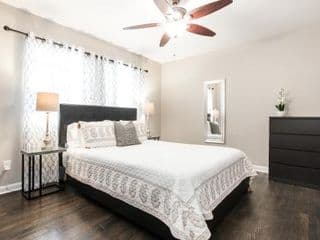 Stylish OneBedroom in Popular Virginia Highland photo 2