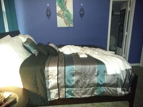 The 4 C's Calvin's Condo 4 Comfort & 4 Convenience