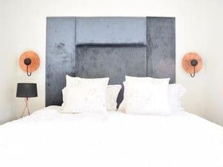 1 Bedroom Primrose Hill Apartment photo 1