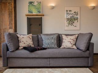 5 Bedroom House in East London photo 4