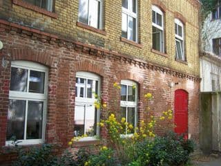 Quiet Courtyard Apartment (KB6) photo 2