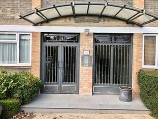 Central apartment 5 mins Putney tube station photo 1