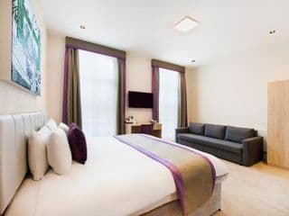 OYO Townhouse 30 Sussex Hotel photo 3