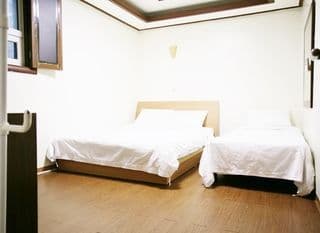 Sinchon Sisters Hostel (Korea Quality) photo 2