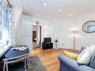 Oxford Circus Luxury Holiday Let photo 3