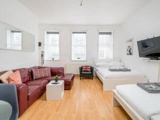 Soho Apartment Sleeps 4, Covent Garden & Leicester Square photo 1