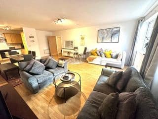 Bermondsey apartment photo 1