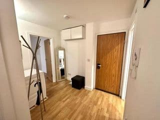 Bermondsey apartment photo 3