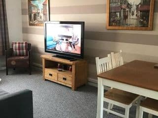 Lovely One Bedroom Apartment in Stratford photo 4