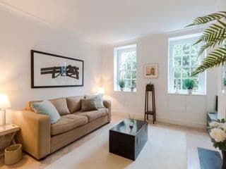 Bright and Leafy 1 Bedroom Flat in the Heart of Chelsea photo 1