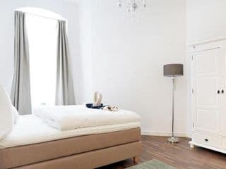 Apartment DROYSEN Kurfürstendamm - Cozy Family & Business Flair welcomes you - Rockchair Apartments photo 3