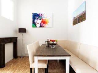 SC 2 Cozy Family & Business Flair welcomes you - Rockchair Apartments photo 2