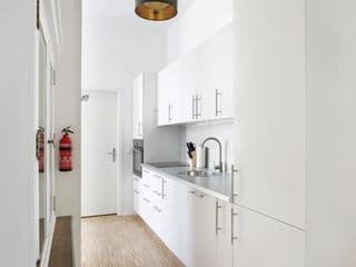 SC 3 Cozy Family & Business Flair welcomes you - Rockchair Apartments photo 3