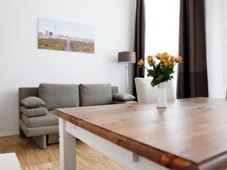 SC 3 Cozy Family & Business Flair welcomes you - Rockchair Apartments photo 4