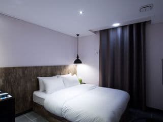 Shinchon Hotel MILLHAUS photo 3