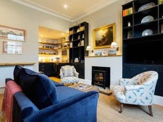 Veeve - Sinclair Sophistication photo 1